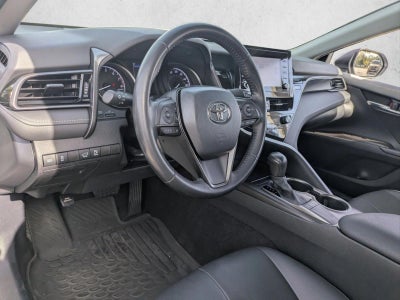 2022 Toyota Camry SE Auto (SE)