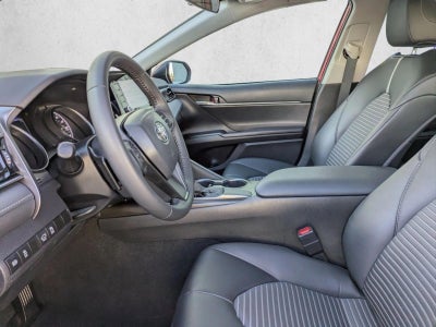 2021 Toyota Camry SE Auto (SE)