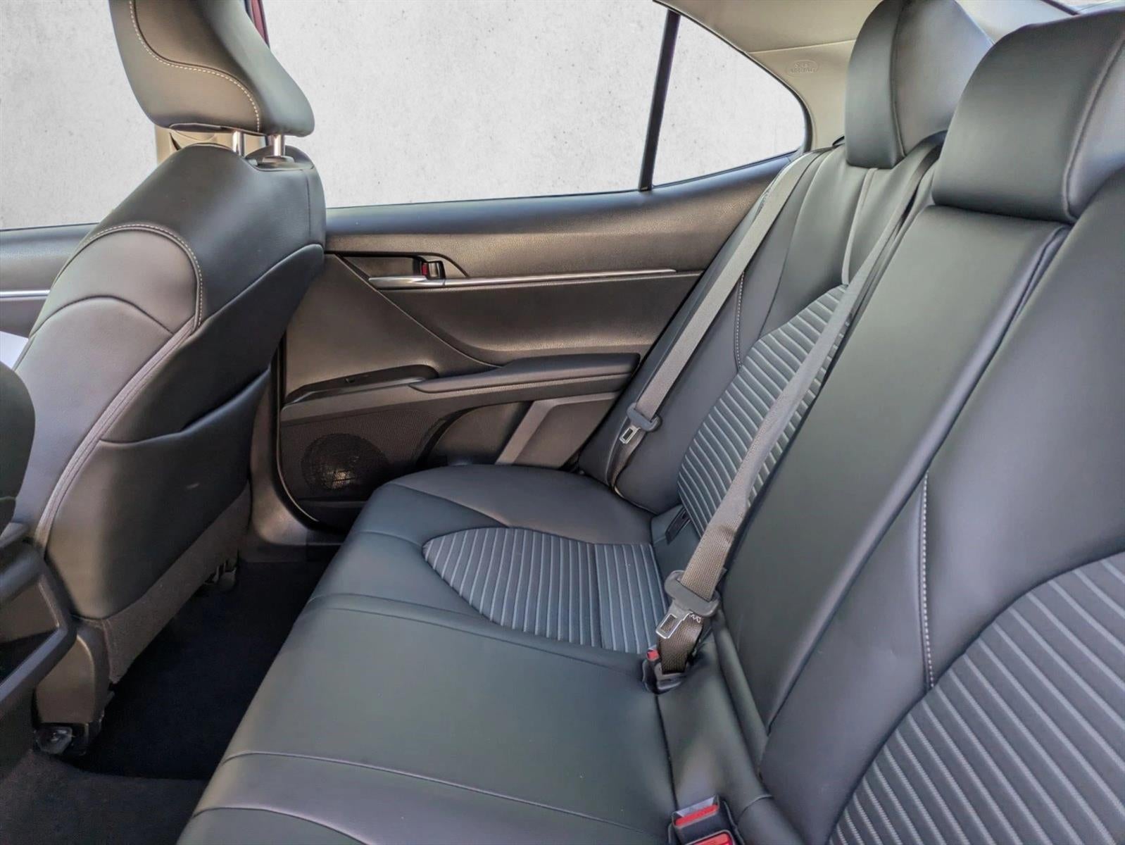 2021 Toyota Camry SE Auto (SE)