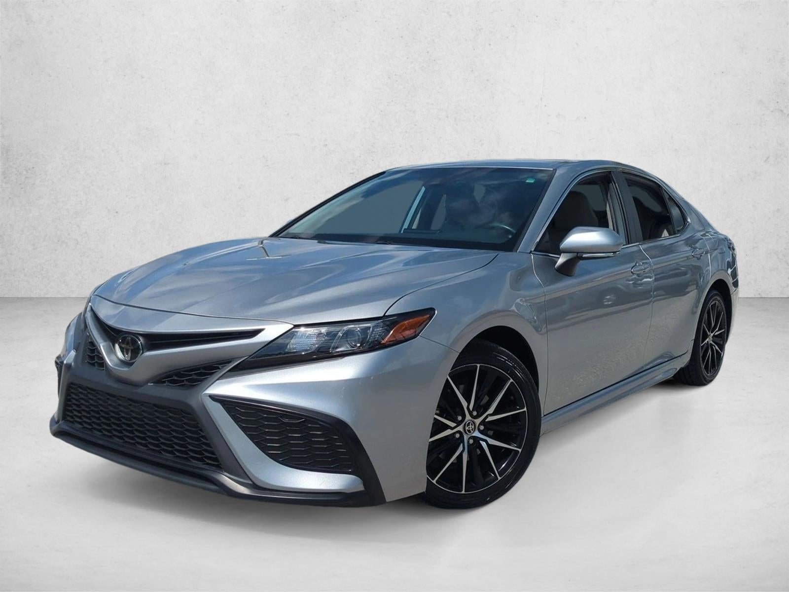 2023 Toyota Camry SE Auto (SE)
