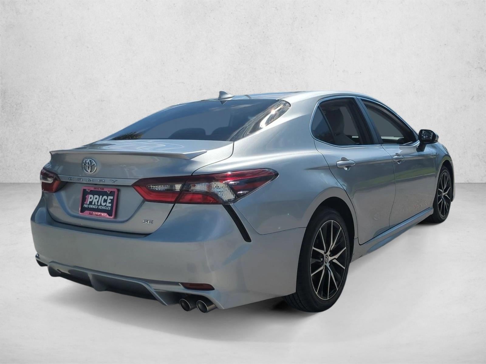 2023 Toyota Camry SE Auto (SE)