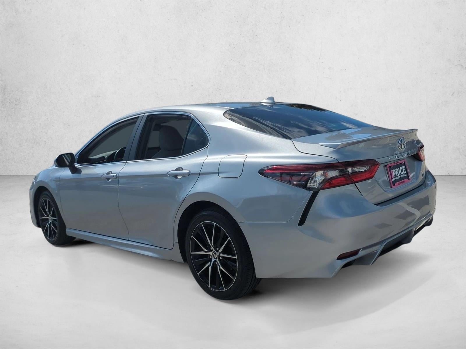 2023 Toyota Camry SE Auto (SE)