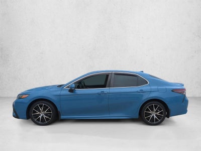 2023 Toyota Camry SE Auto (SE)