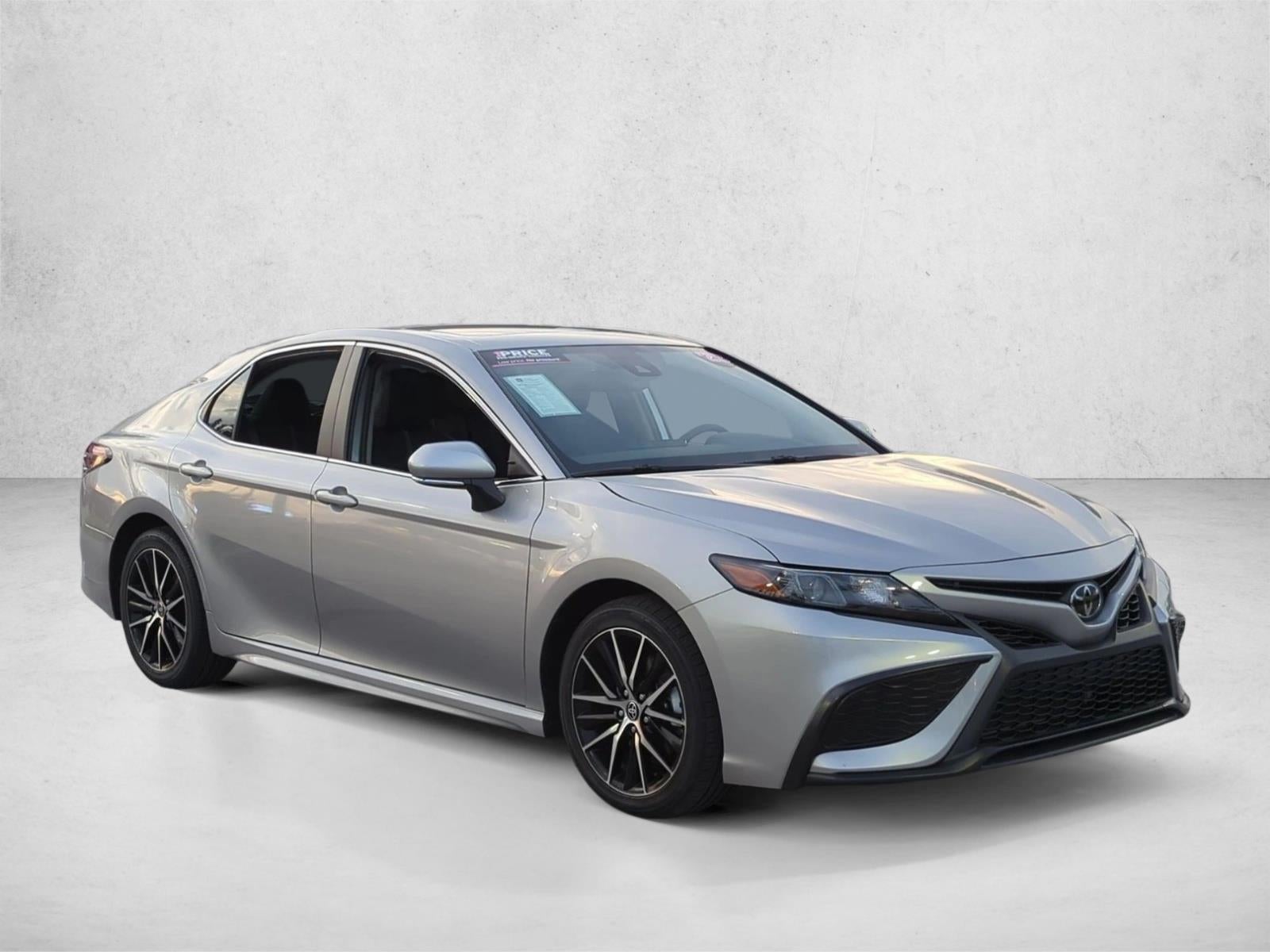 2023 Toyota Camry SE Auto (SE)