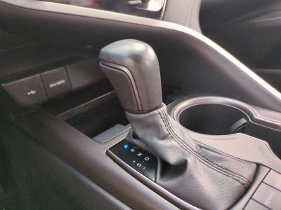2023 Toyota Camry SE Auto (SE)