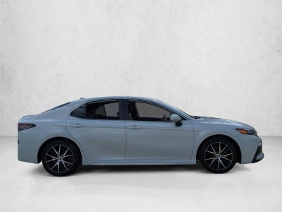 2023 Toyota Camry SE Auto (SE)