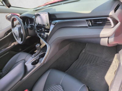 2024 Toyota Camry SE Auto (SE)