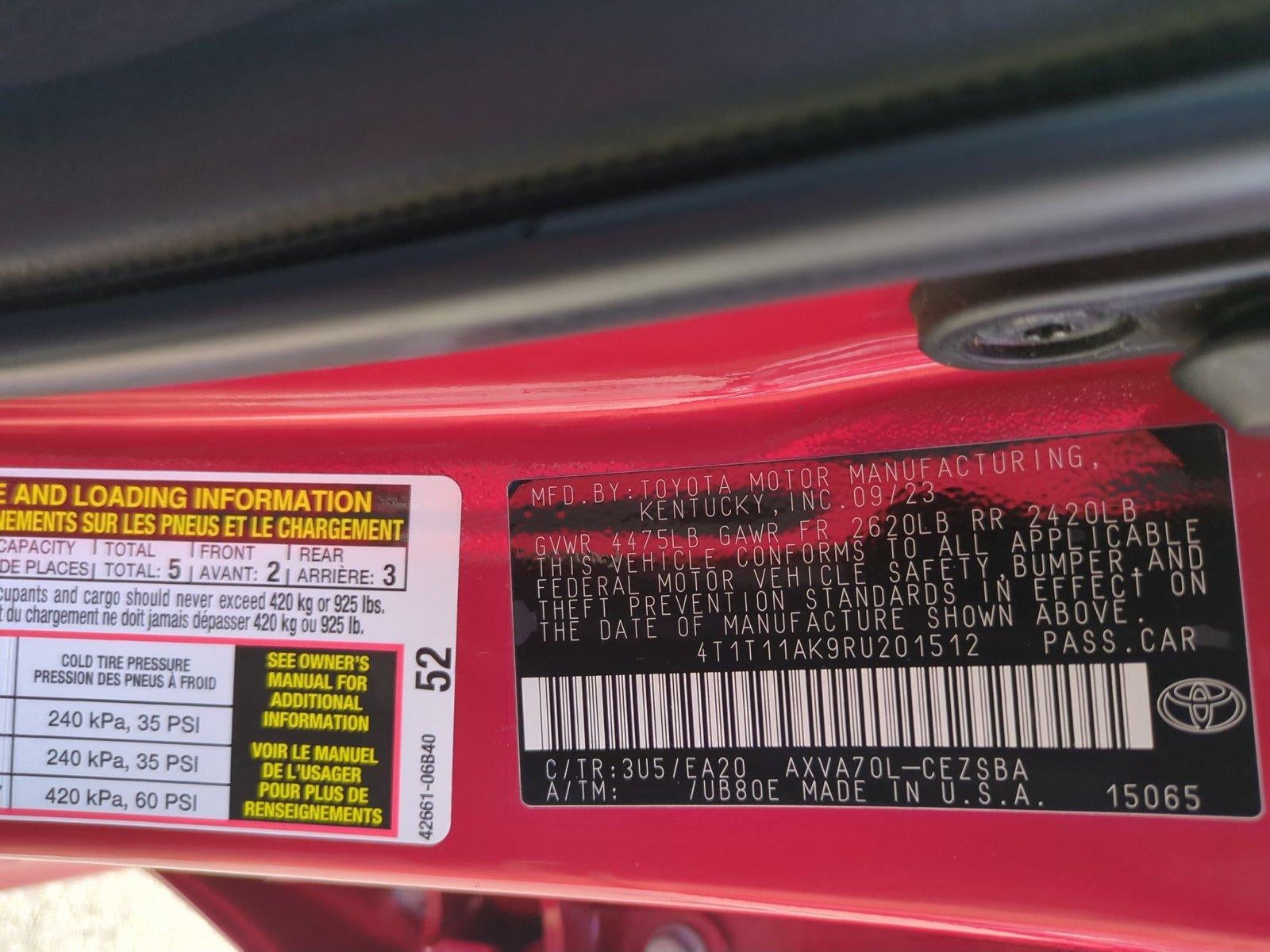 2024 Toyota Camry SE Auto (SE)