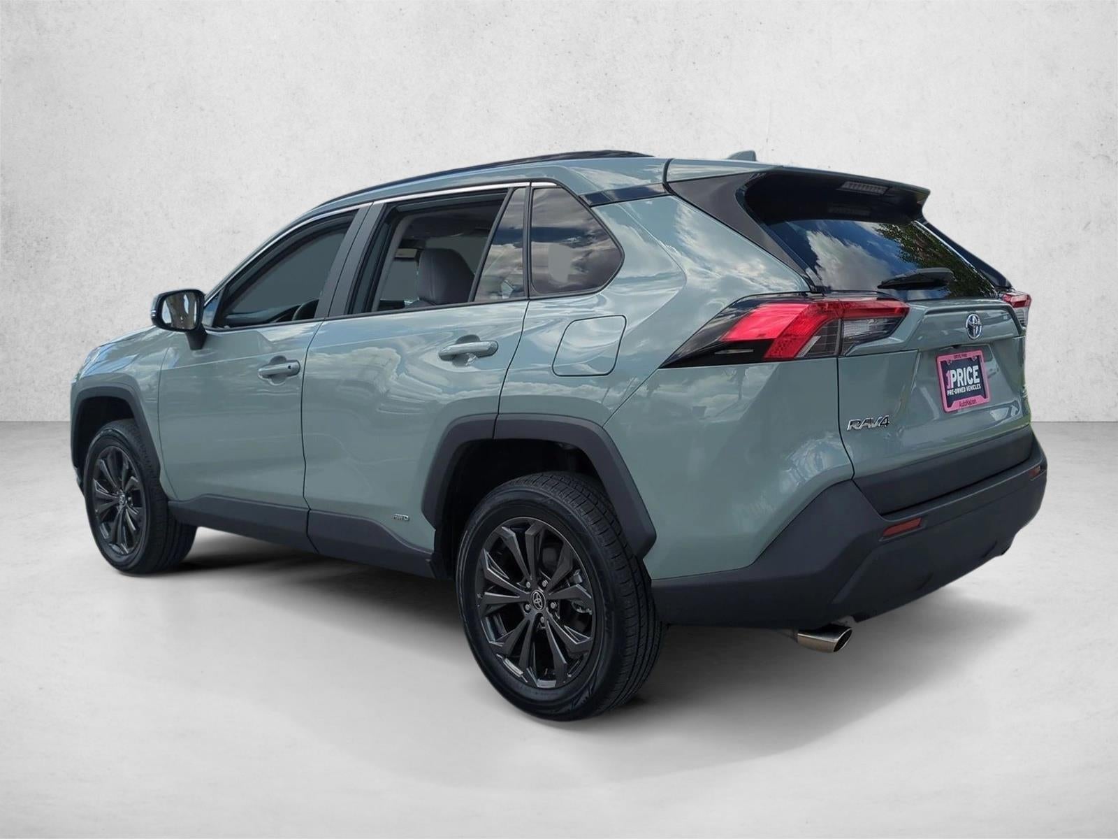2022 Toyota RAV4 Hybrid XLE Premium AWD (Natl)