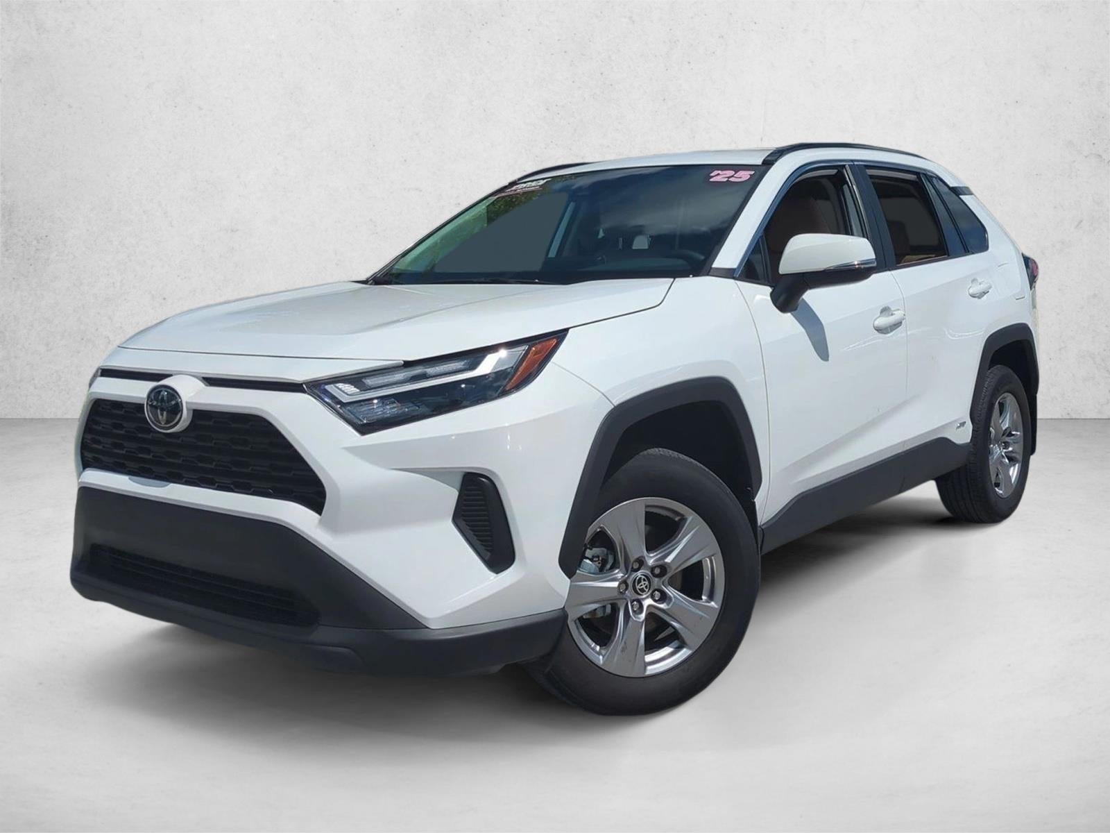 2025 Toyota RAV4 Hybrid XLE AWD (Natl)