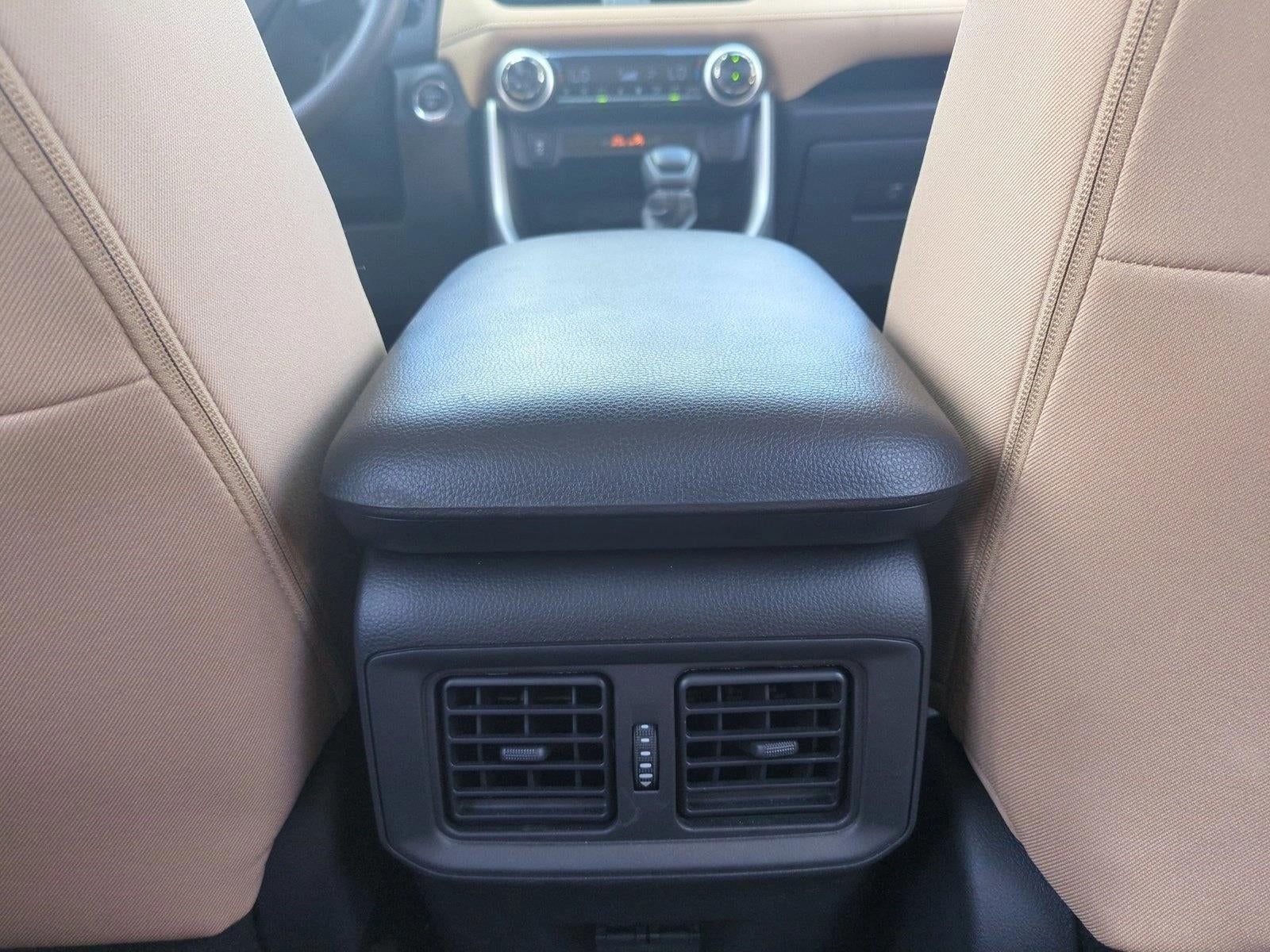 2025 Toyota RAV4 Hybrid XLE AWD (Natl)