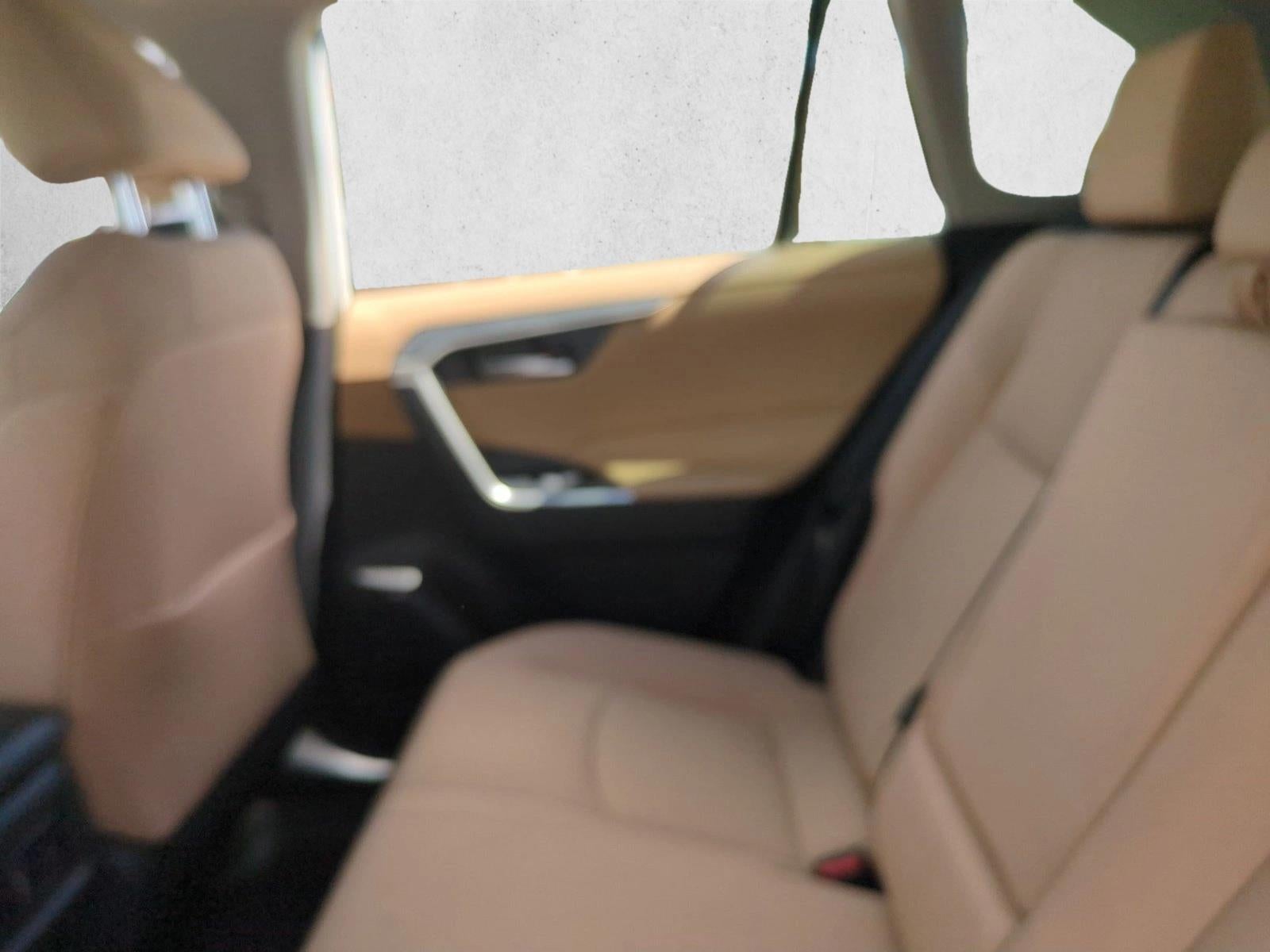 2025 Toyota RAV4 Hybrid XLE AWD (Natl)