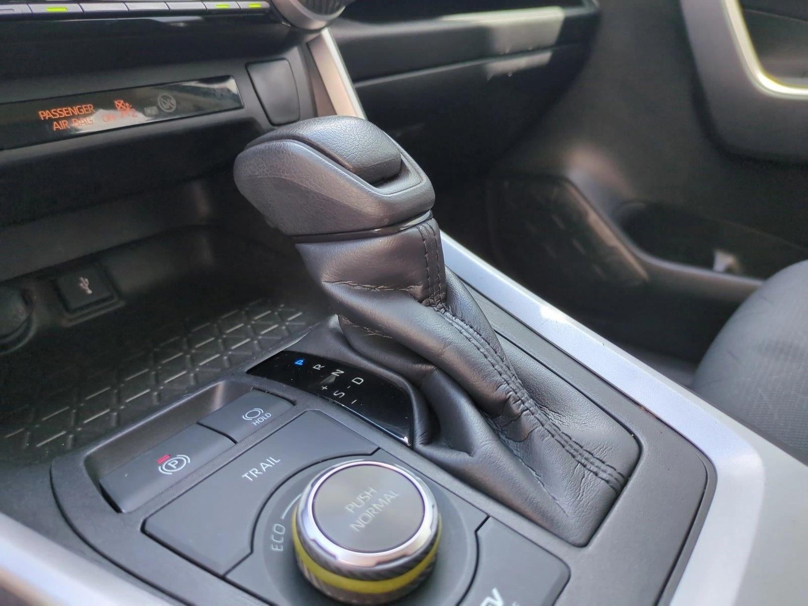 2022 Toyota RAV4 Hybrid XLE AWD (Natl)