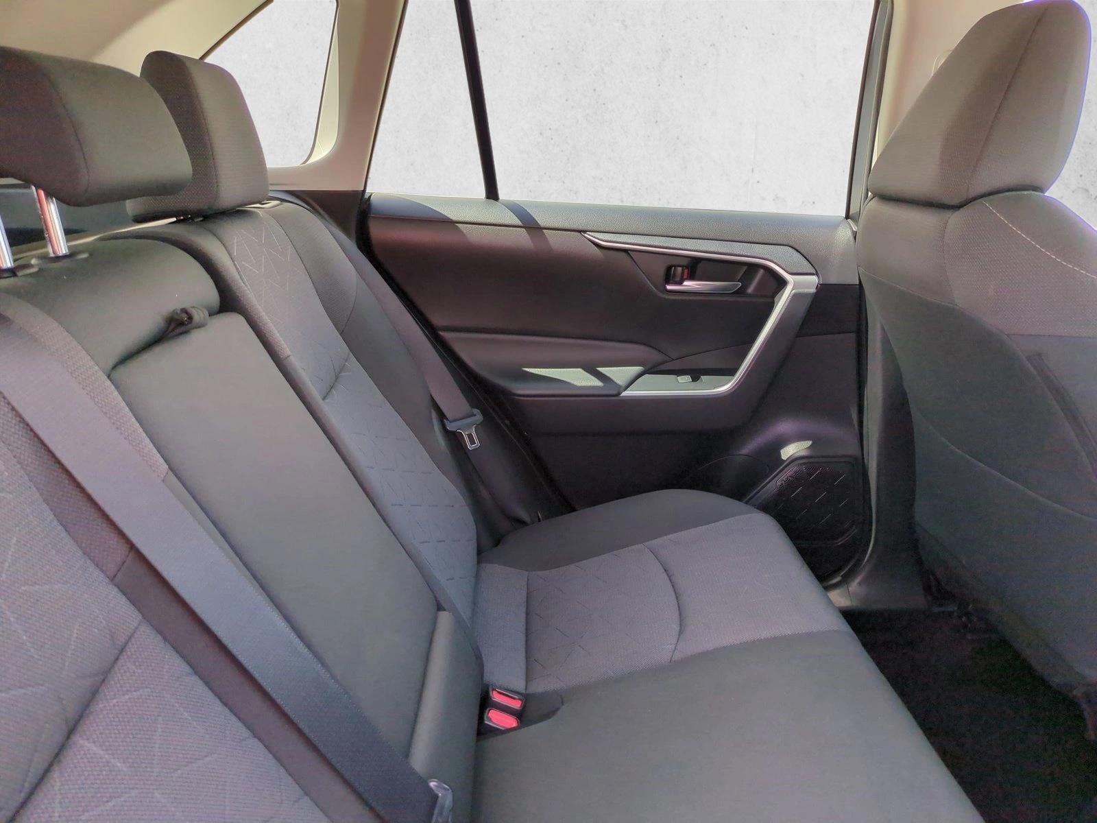 2022 Toyota RAV4 Hybrid XLE AWD (Natl)