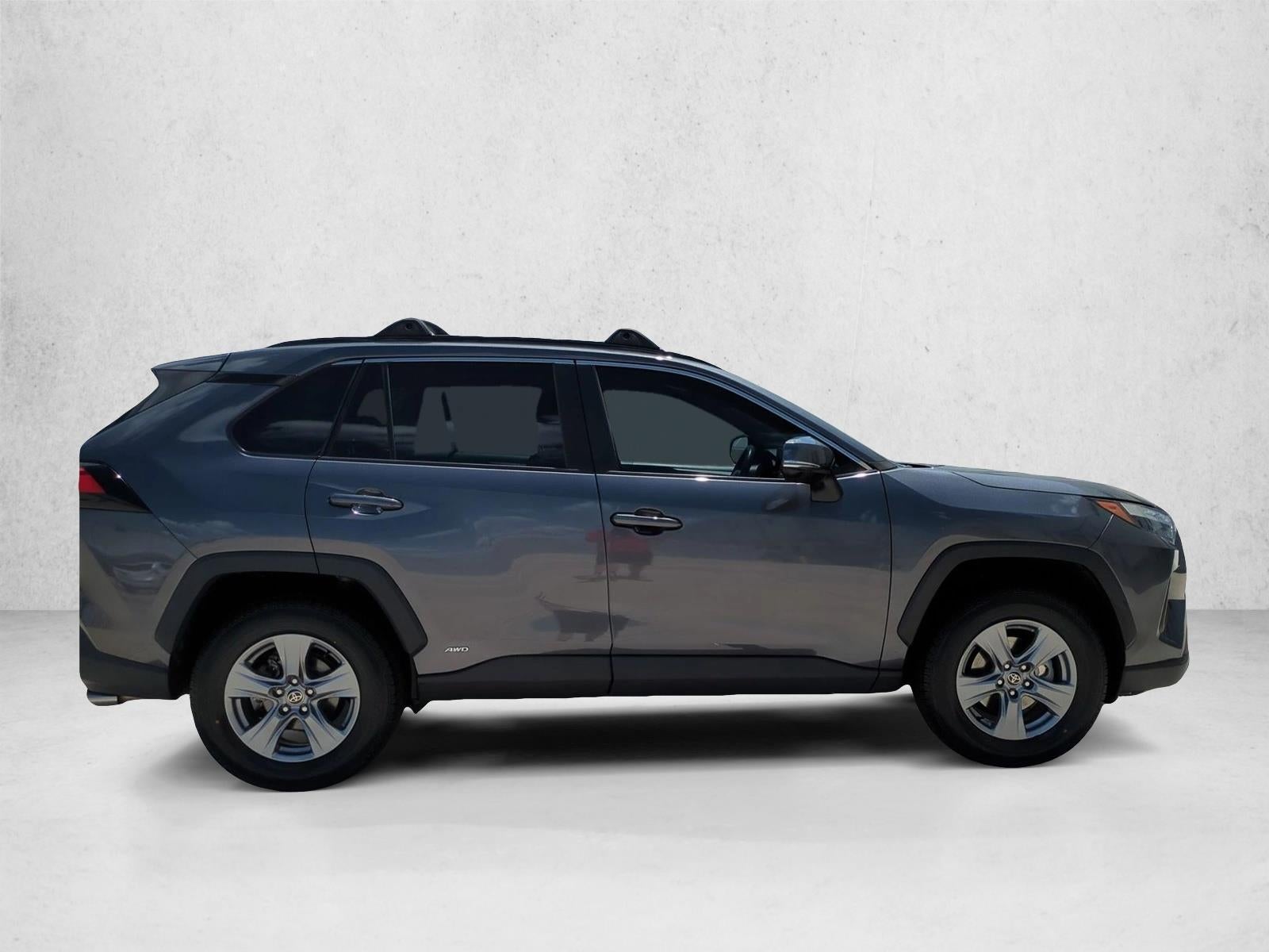 2022 Toyota RAV4 Hybrid XLE AWD (Natl)