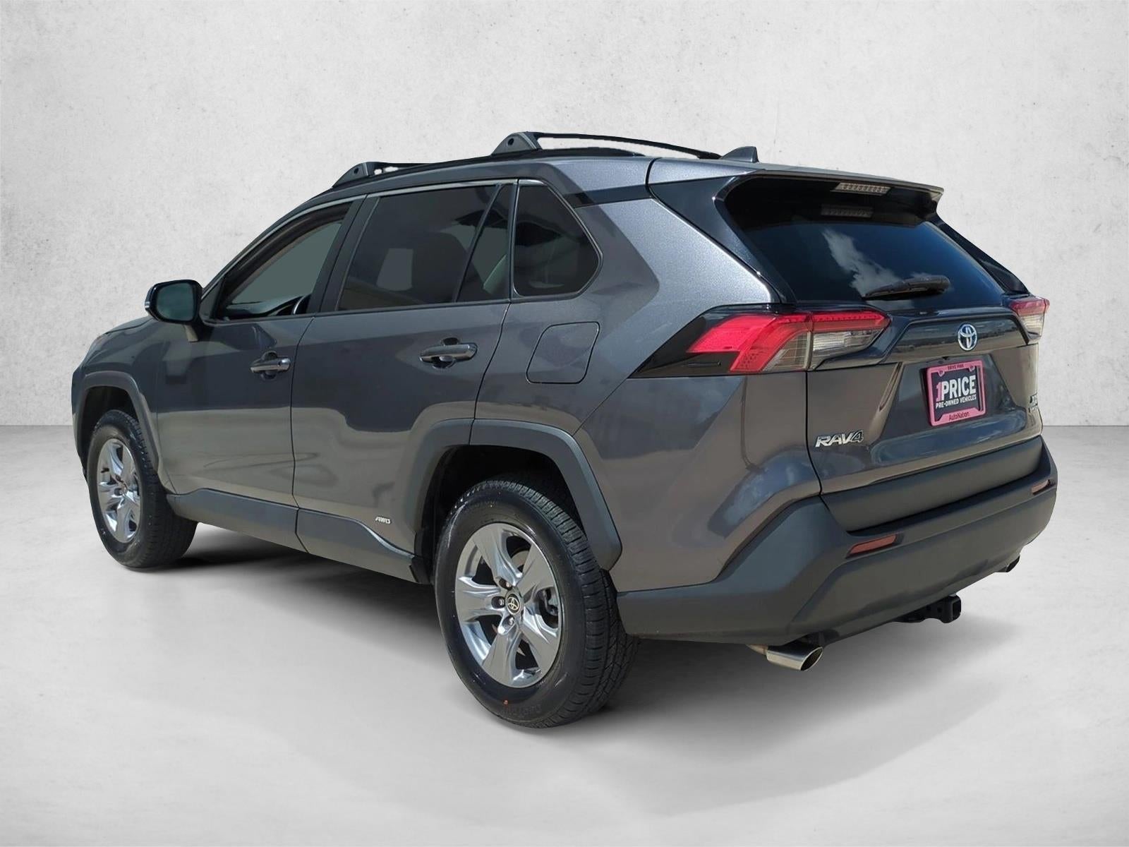 2022 Toyota RAV4 Hybrid XLE AWD (Natl)