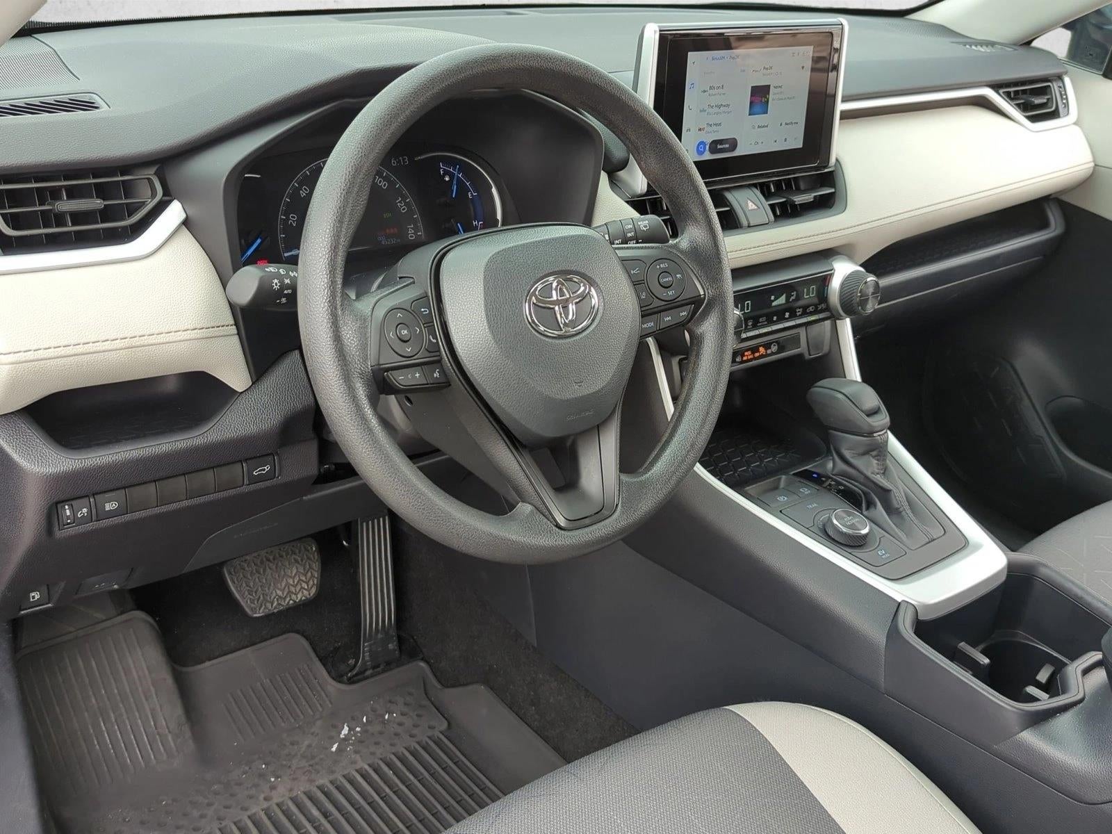 2025 Toyota RAV4 Hybrid XLE AWD (Natl)