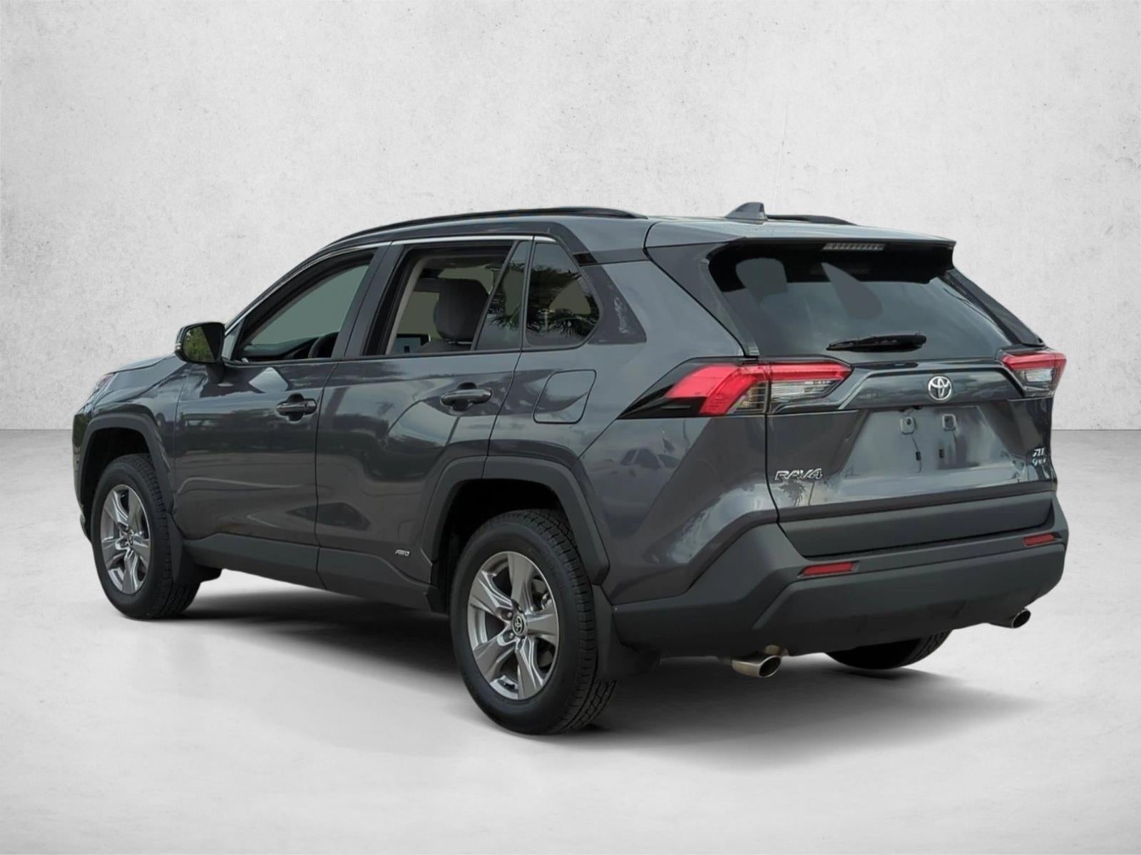 2025 Toyota RAV4 Hybrid XLE AWD (Natl)