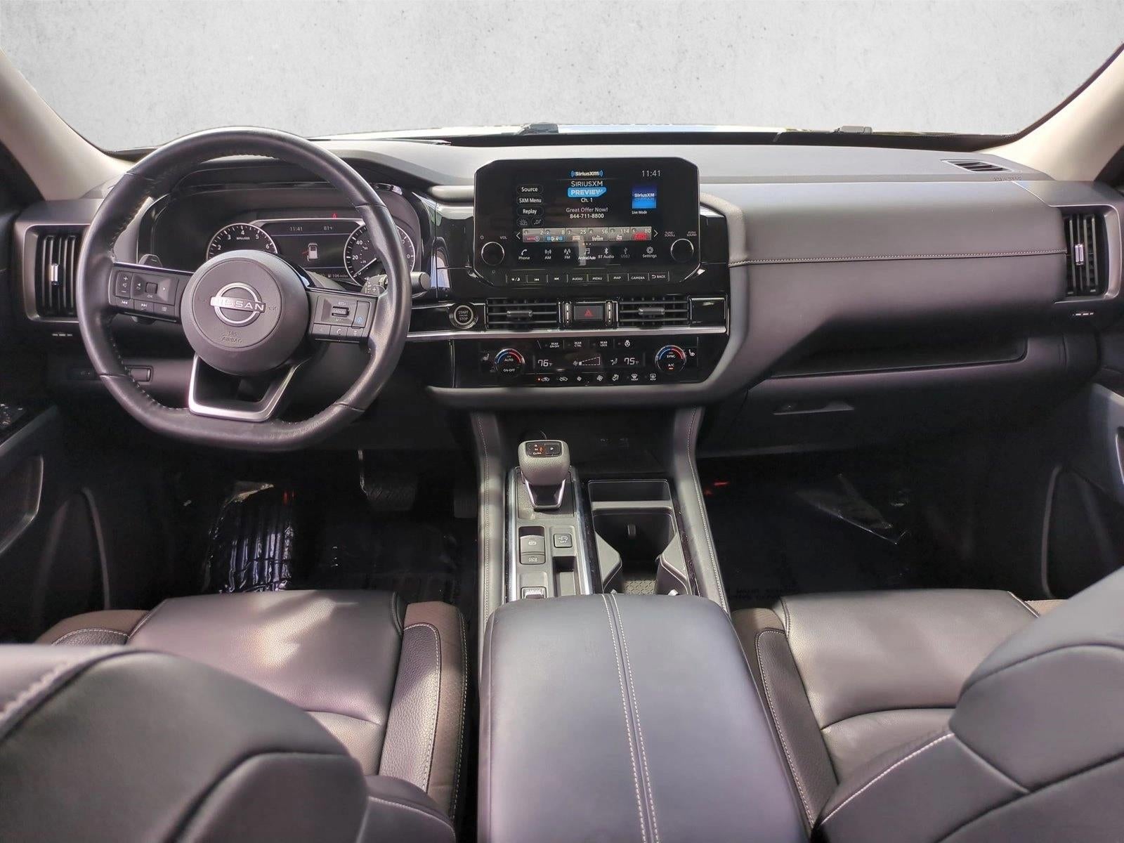 2022 Nissan Pathfinder SL 2WD