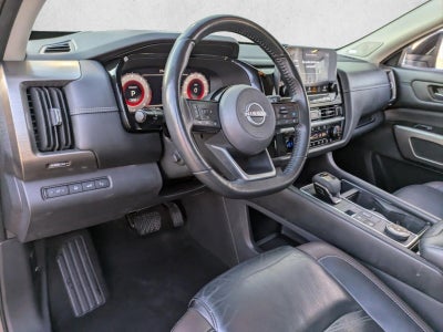 2023 Nissan Pathfinder Platinum 4WD