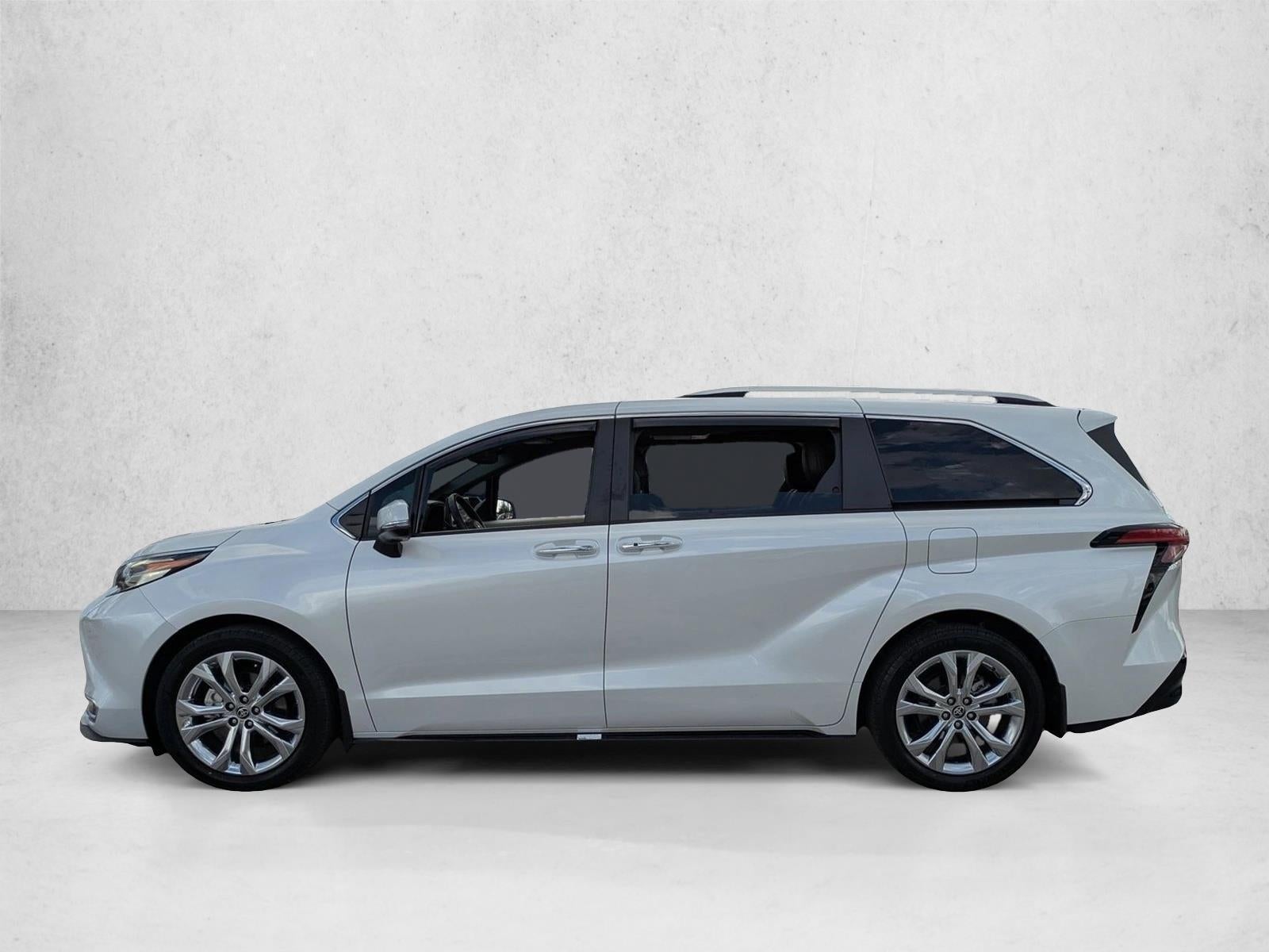 2023 Toyota Sienna Platinum FWD 7-Passenger (Natl)