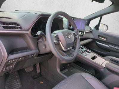 2025 Toyota Sienna Platinum AWD 7-Passenger (GS)