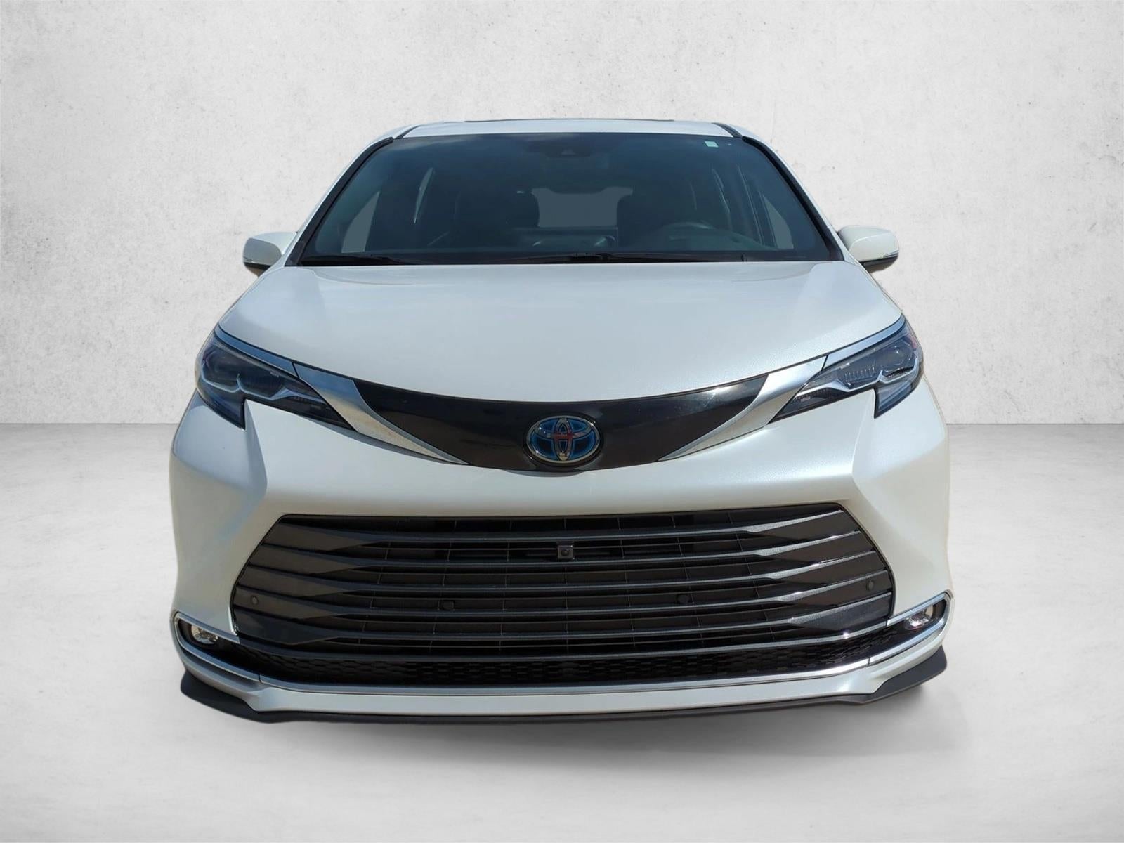 2025 Toyota Sienna Platinum AWD 7-Passenger (GS)