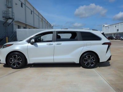 2025 Toyota Sienna Platinum AWD 7-Passenger (GS)