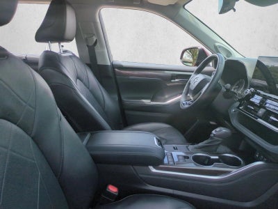 2022 Toyota Highlander Platinum FWD (Natl)