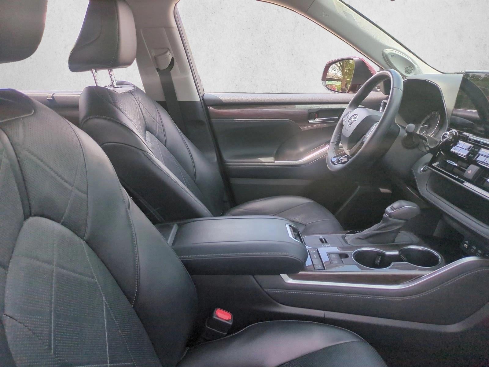 2022 Toyota Highlander Platinum FWD (Natl)