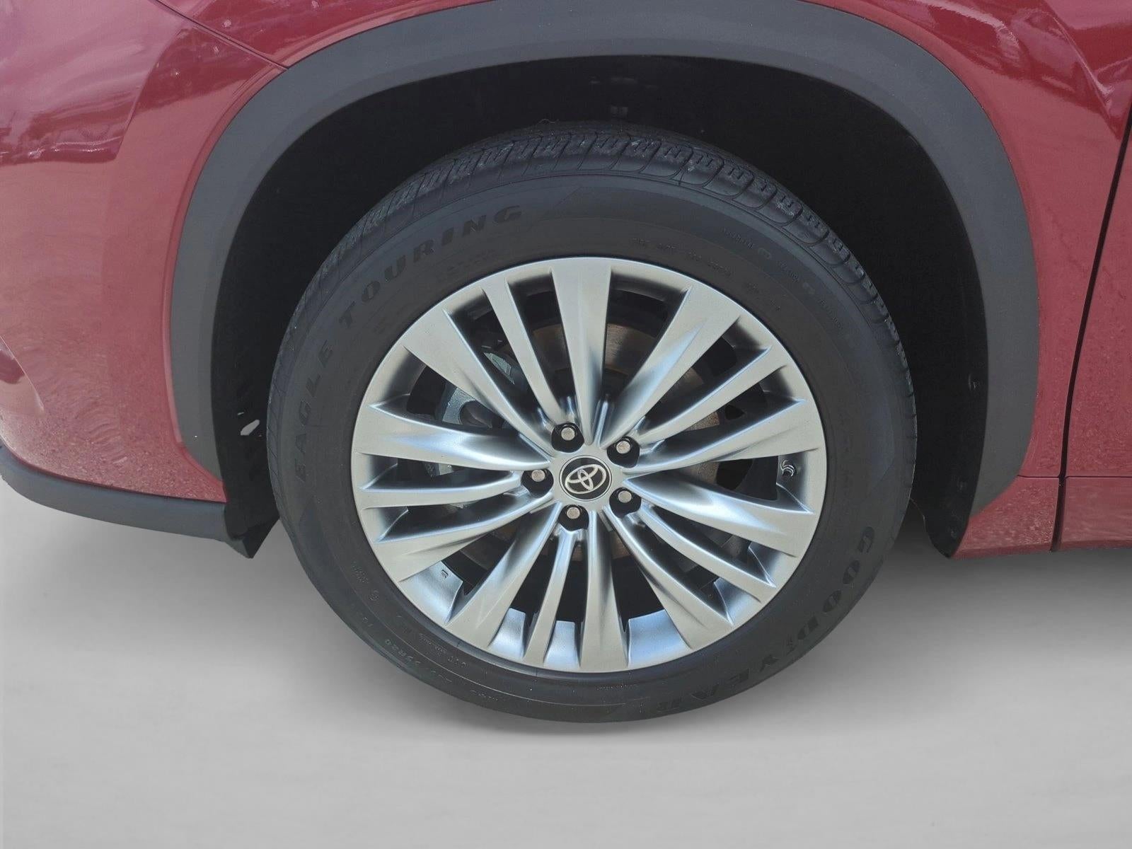 2022 Toyota Highlander Platinum FWD (Natl)