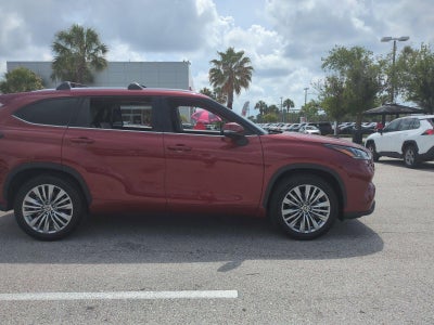 2022 Toyota Highlander Platinum FWD (Natl)