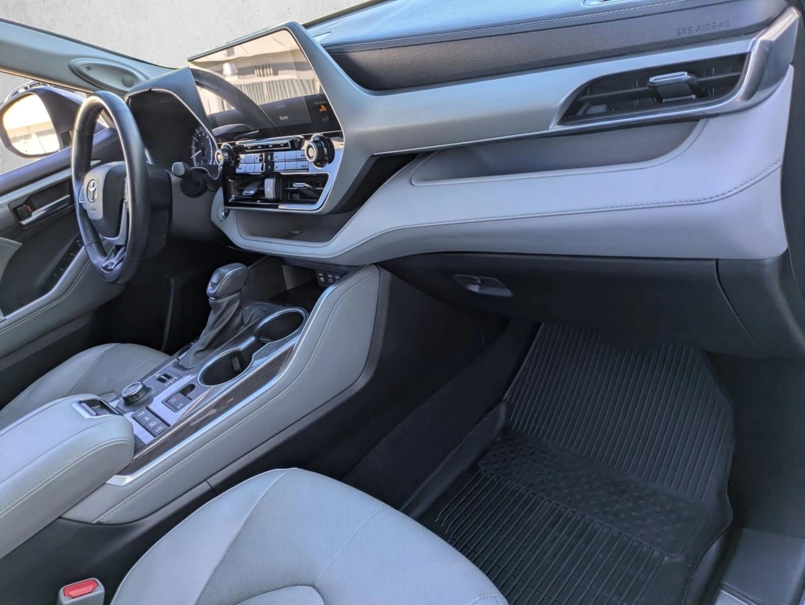 2022 Toyota Highlander Platinum AWD (Natl)