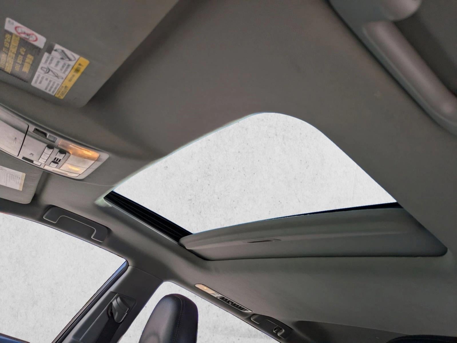 2017 Toyota Highlander SE V6 AWD (Natl)