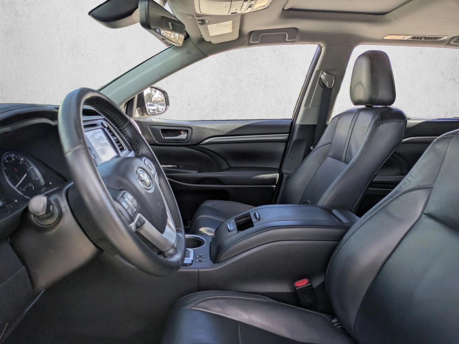 2017 Toyota Highlander SE V6 AWD (Natl)