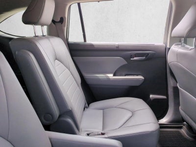 2023 Toyota Highlander XLE FWD (Natl)