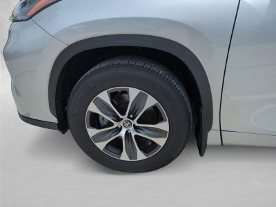 2023 Toyota Highlander XLE FWD (Natl)