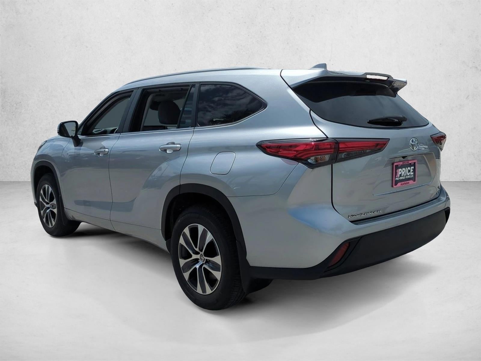 2023 Toyota Highlander XLE FWD (Natl)