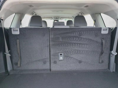 2024 Toyota Highlander LE FWD (Natl)