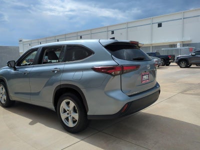 2024 Toyota Highlander LE FWD (GS)
