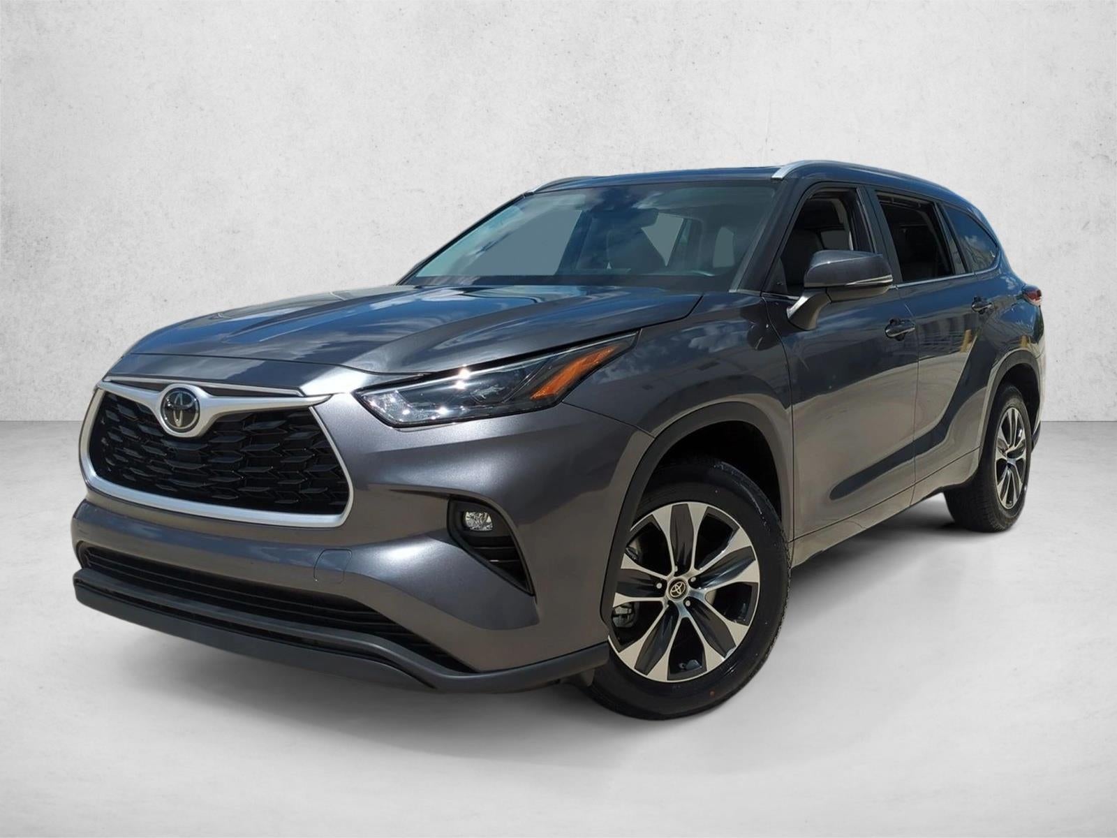 2023 Toyota Highlander XLE FWD (Natl)