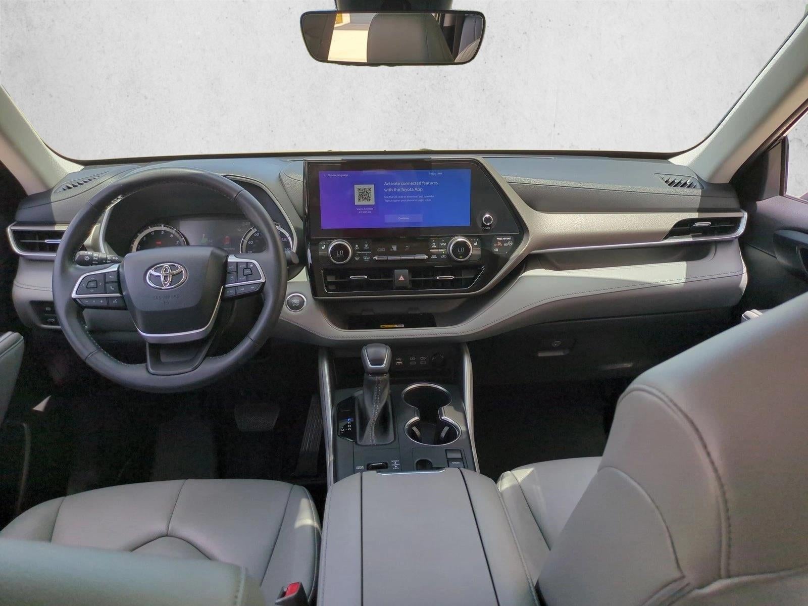 2023 Toyota Highlander XLE FWD (Natl)