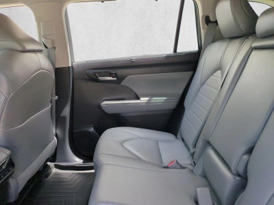 2023 Toyota Highlander XLE FWD (Natl)