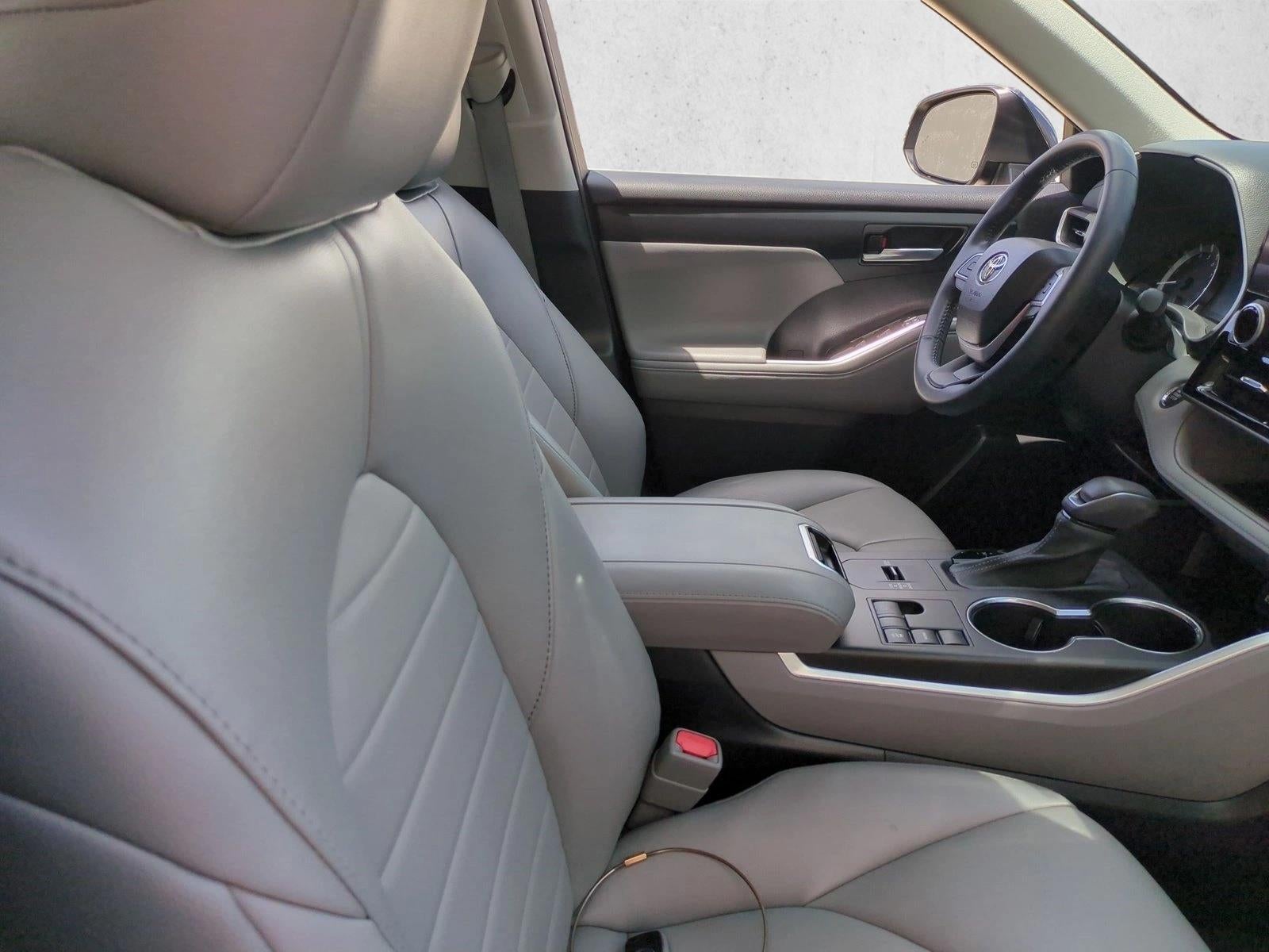 2023 Toyota Highlander XLE FWD (Natl)