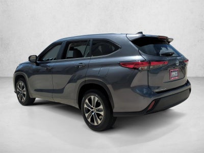 2023 Toyota Highlander XLE FWD (Natl)