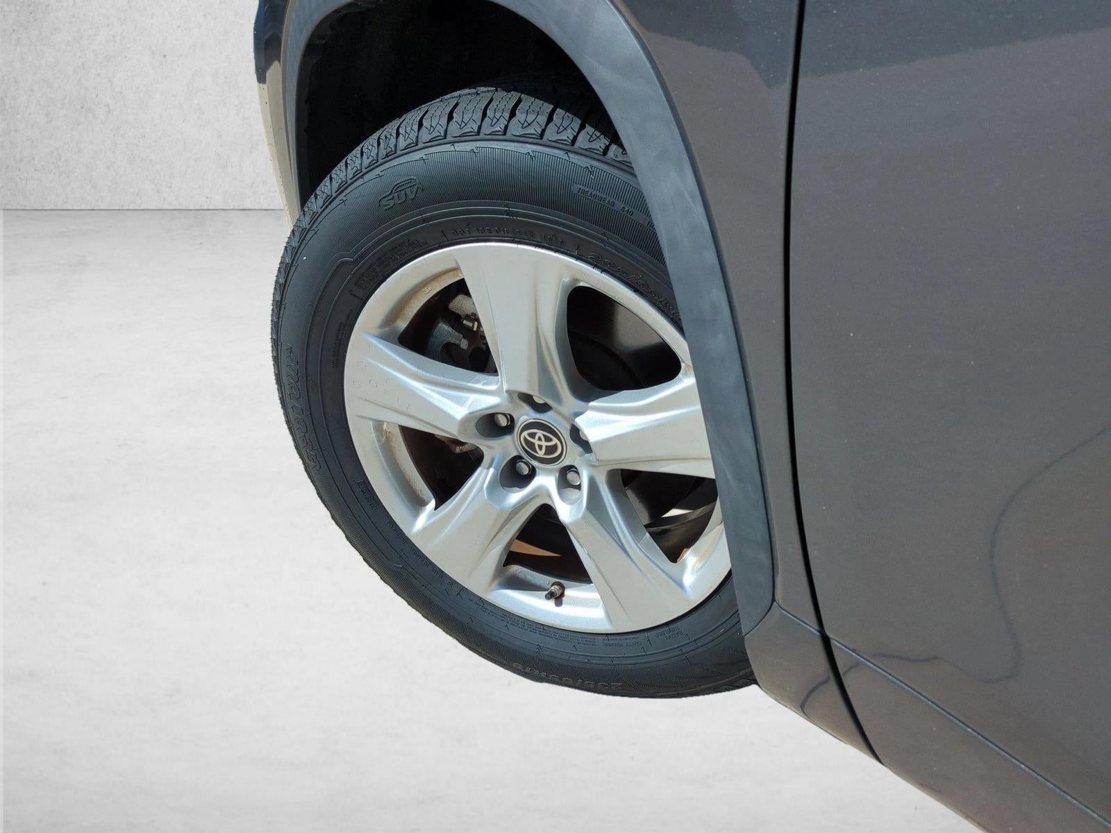 2023 Toyota Highlander LE FWD (GS)
