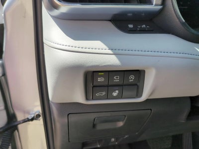 2023 Toyota Highlander Platinum FWD (Natl)