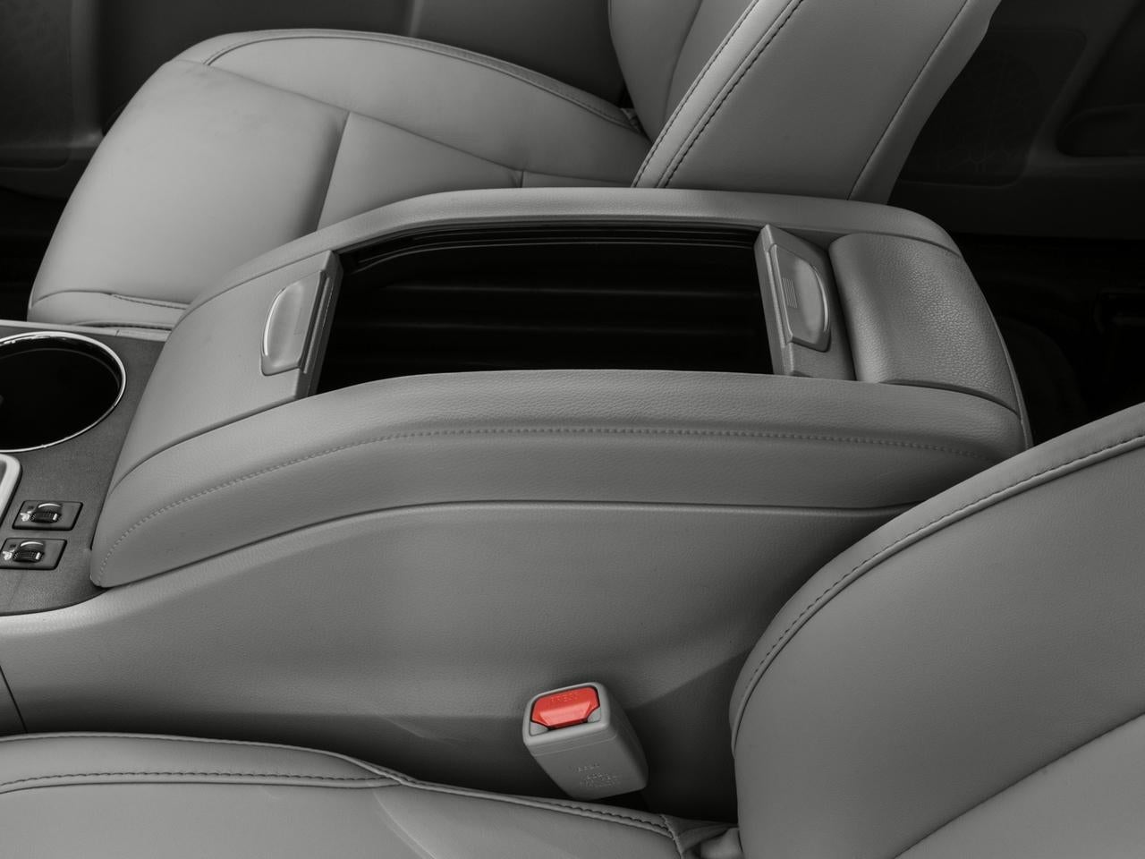 2016 Toyota Highlander FWD 4dr V6 XLE (Natl)