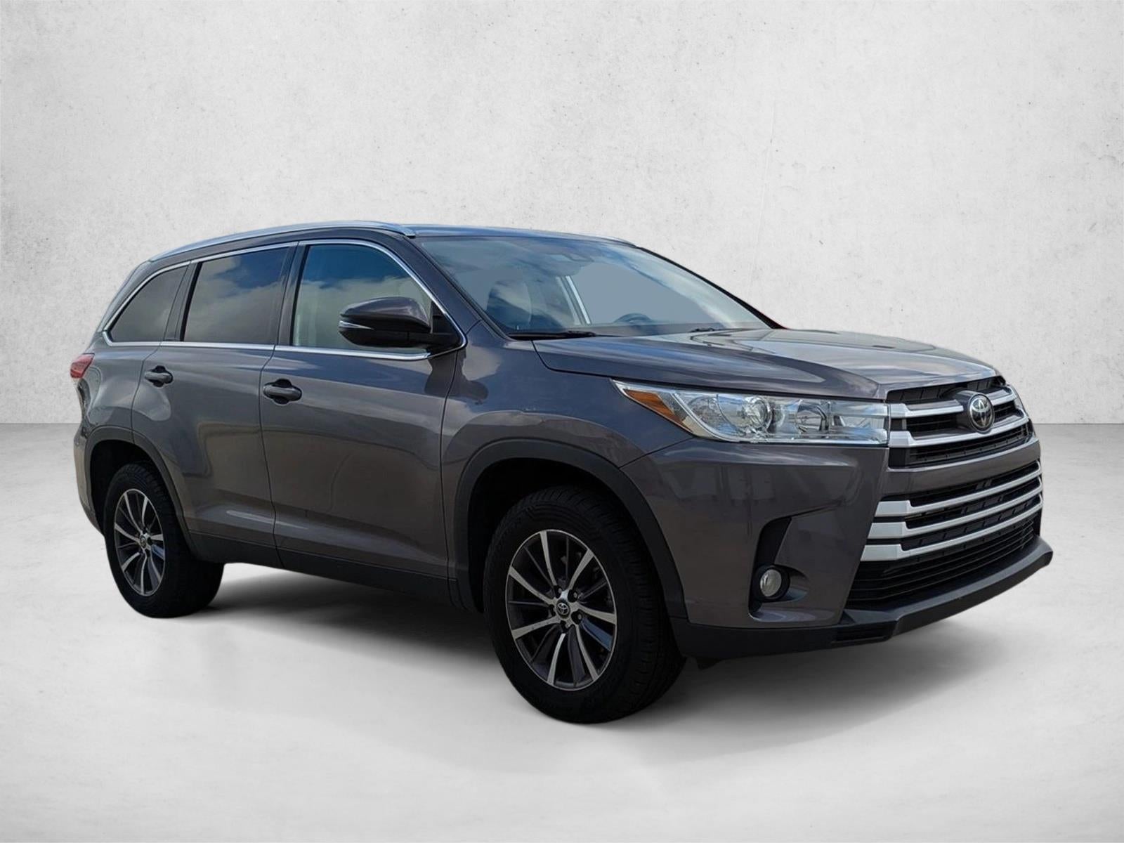 2019 Toyota Highlander XLE V6 FWD (Natl)