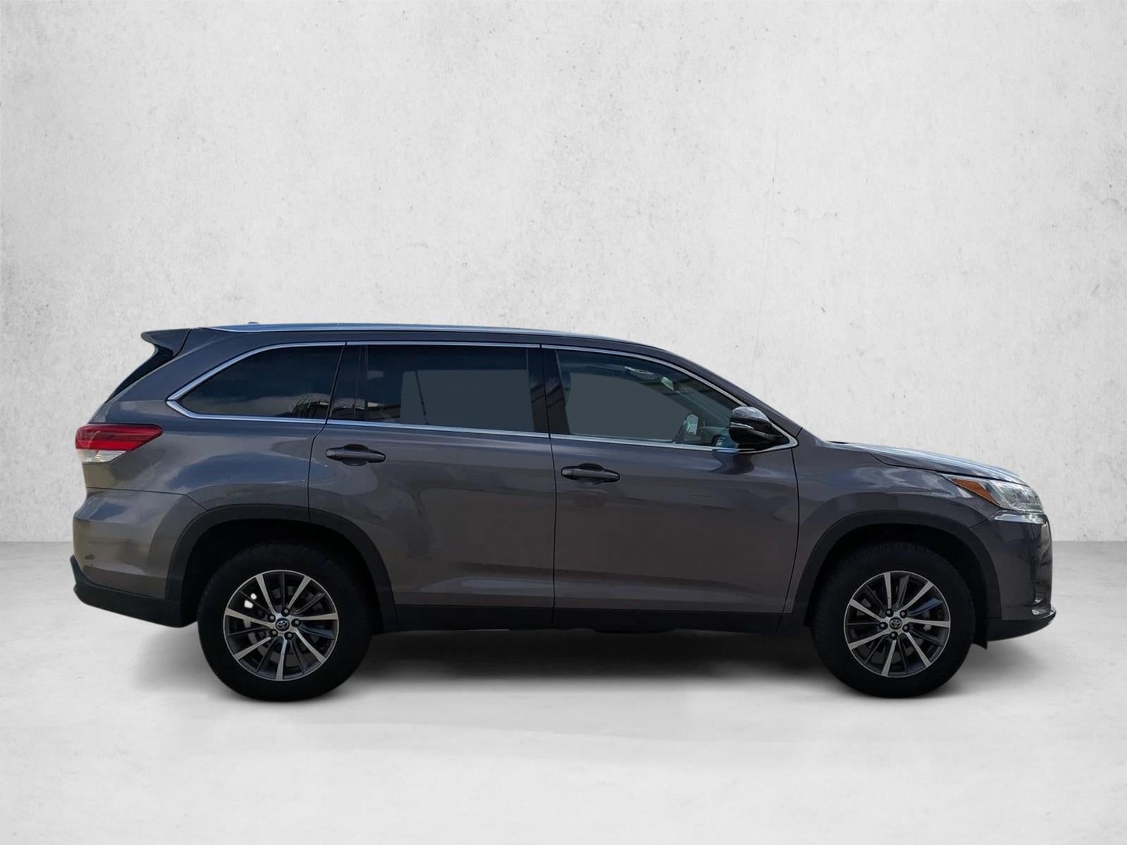 2019 Toyota Highlander XLE V6 FWD (Natl)